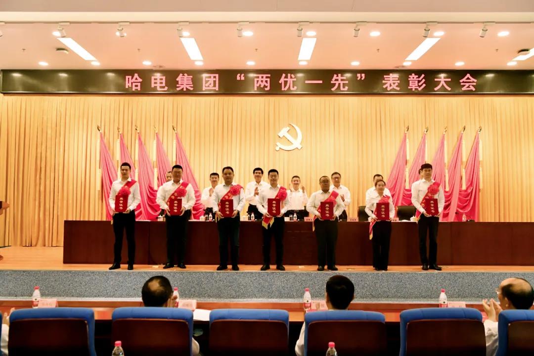 DD15E791B9CA8F910E68BFB44AE_894C4522_19EA8.jpg?e= 权门国际官网-相信品牌力量